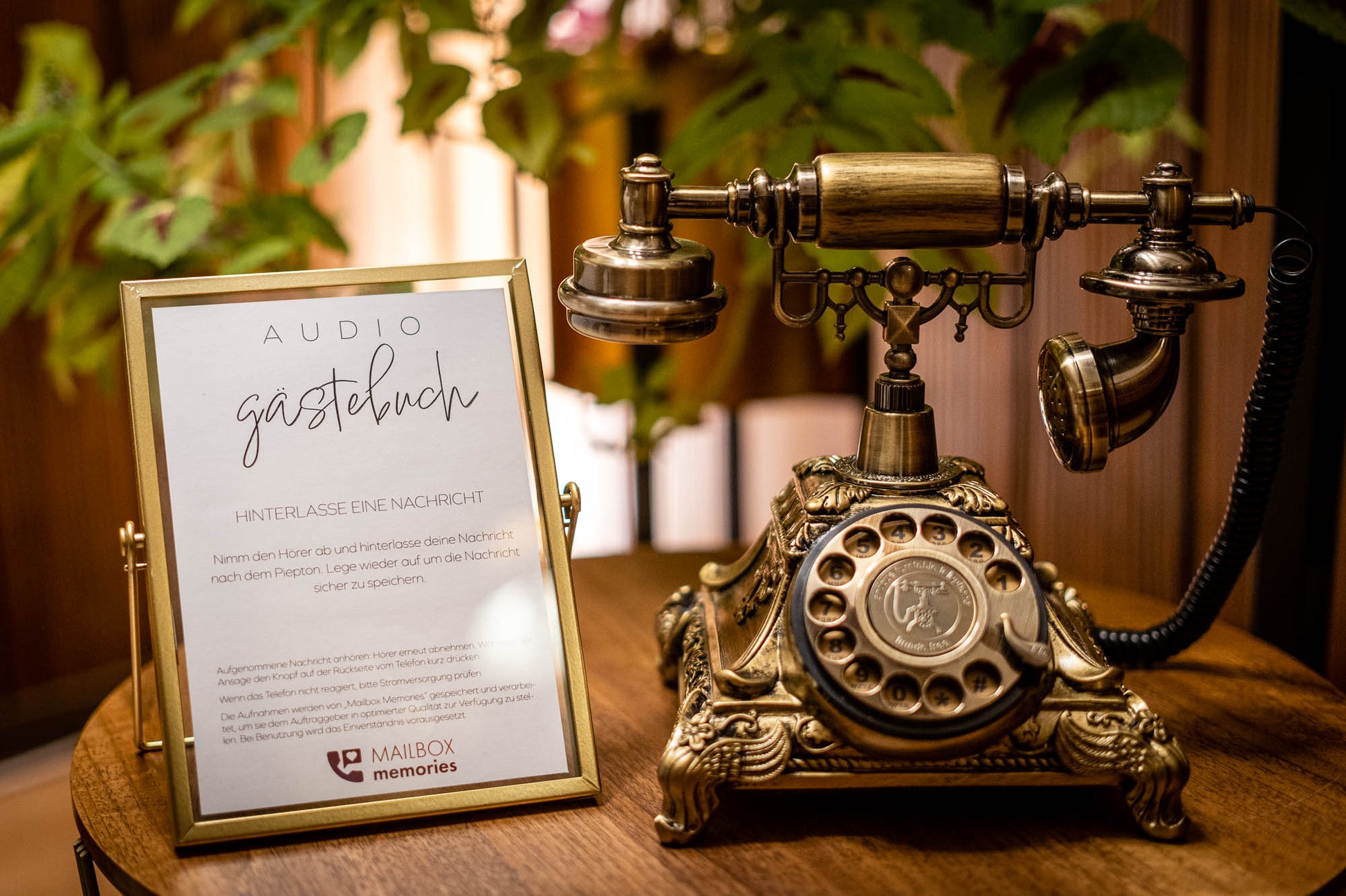 Audio-Gästebuch Messing-Telefon "The Vintage" mit goldenem Aufsteller